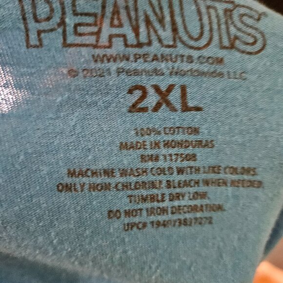 Peanuts Snoopy Rainbow VIBES Tee. Size 2XL. - Picture 2 of 3